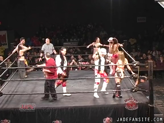 Mia-HardwayvsSocial-Fear_Still245.jpg