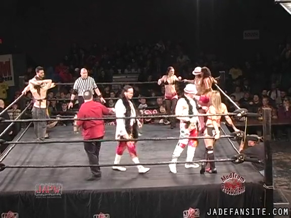 Mia-HardwayvsSocial-Fear_Still246.jpg
