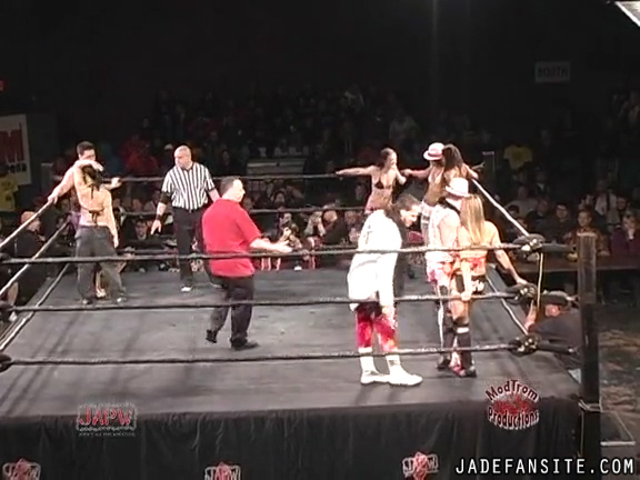 Mia-HardwayvsSocial-Fear_Still249.jpg