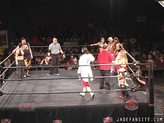 Mia-HardwayvsSocial-Fear_Still256.jpg