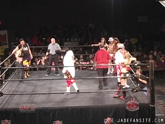 Mia-HardwayvsSocial-Fear_Still258.jpg