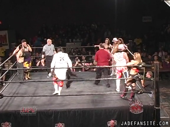 Mia-HardwayvsSocial-Fear_Still260.jpg
