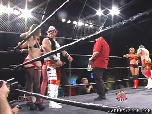 Mia-HardwayvsSocial-Fear_Still294.jpg