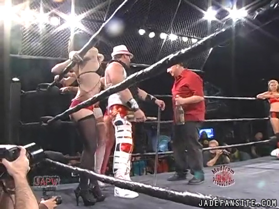 Mia-HardwayvsSocial-Fear_Still299.jpg