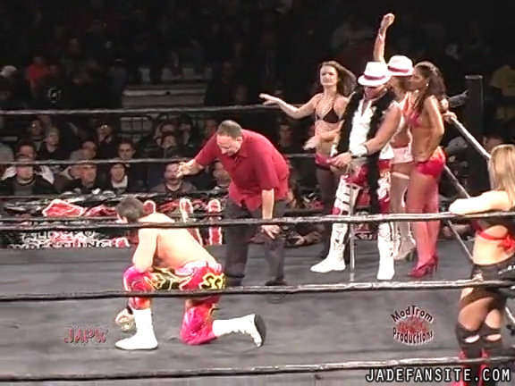 Mia-HardwayvsSocial-Fear_Still320.jpg