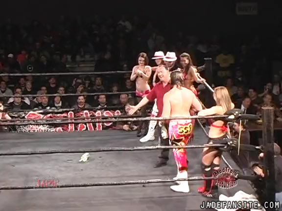 Mia-HardwayvsSocial-Fear_Still326.jpg