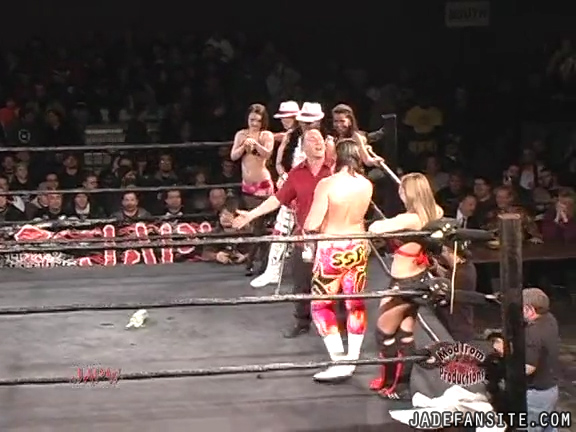Mia-HardwayvsSocial-Fear_Still327.jpg