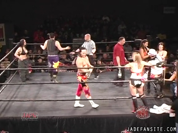 Mia-HardwayvsSocial-Fear_Still370.jpg