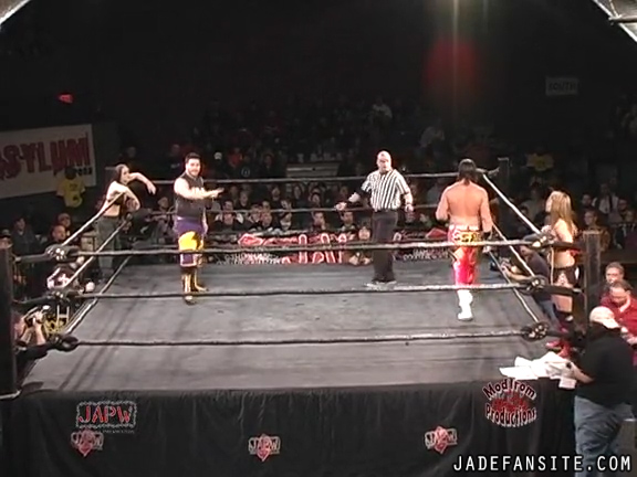 Mia-HardwayvsSocial-Fear_Still412.jpg