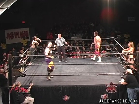Mia-HardwayvsSocial-Fear_Still428.jpg