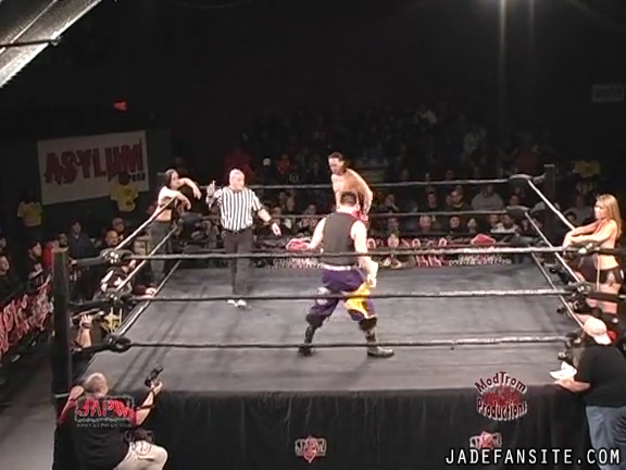 Mia-HardwayvsSocial-Fear_Still432.jpg