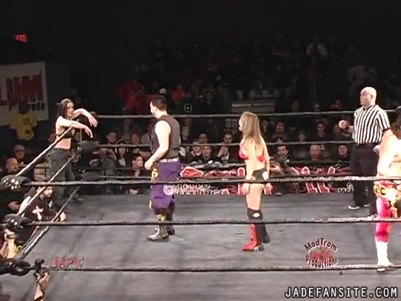 Mia-HardwayvsSocial-Fear_Still446.jpg