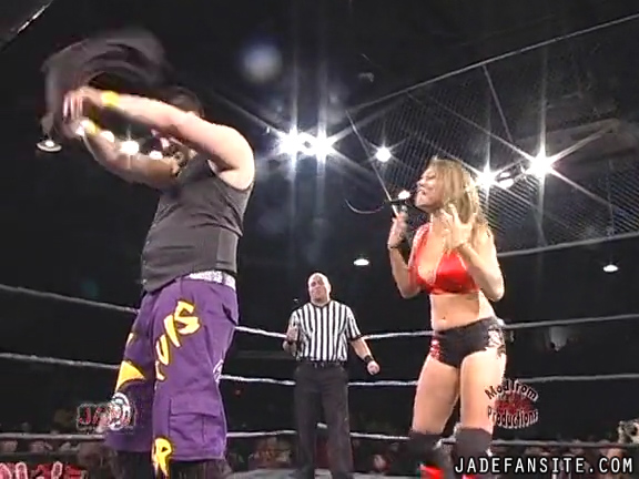 Mia-HardwayvsSocial-Fear_Still450.jpg