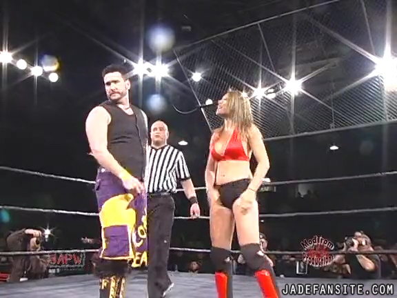 Mia-HardwayvsSocial-Fear_Still464.jpg