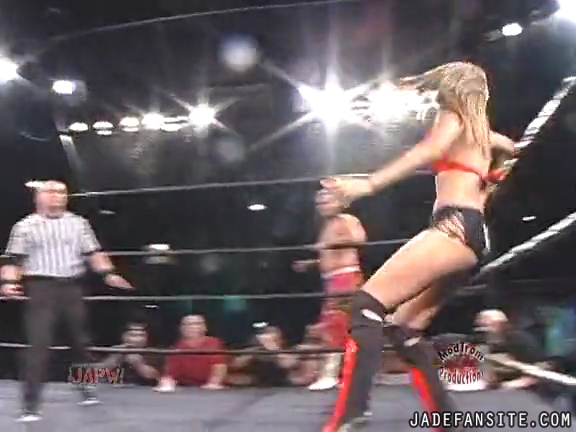 Mia-HardwayvsSocial-Fear_Still475.jpg