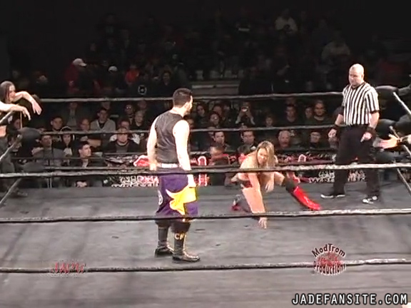 Mia-HardwayvsSocial-Fear_Still490.jpg