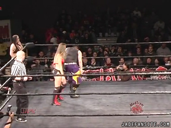 Mia-HardwayvsSocial-Fear_Still510.jpg