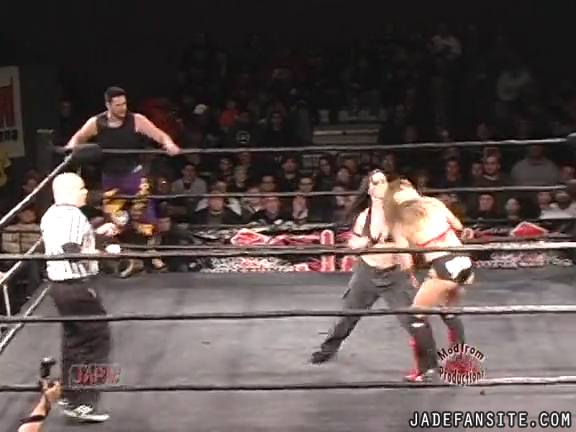 Mia-HardwayvsSocial-Fear_Still520.jpg