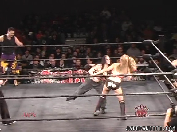 Mia-HardwayvsSocial-Fear_Still521.jpg