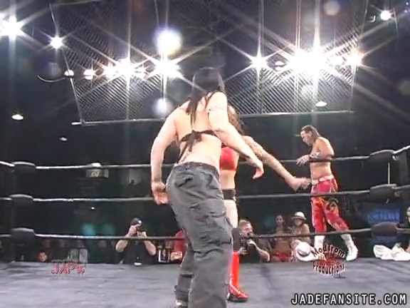 Mia-HardwayvsSocial-Fear_Still536.jpg