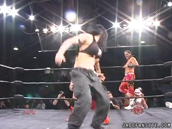 Mia-HardwayvsSocial-Fear_Still538.jpg