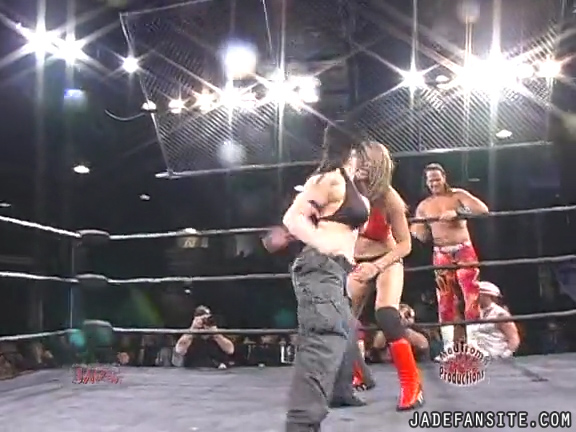 Mia-HardwayvsSocial-Fear_Still540.jpg