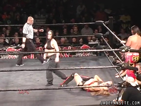 Mia-HardwayvsSocial-Fear_Still552.jpg