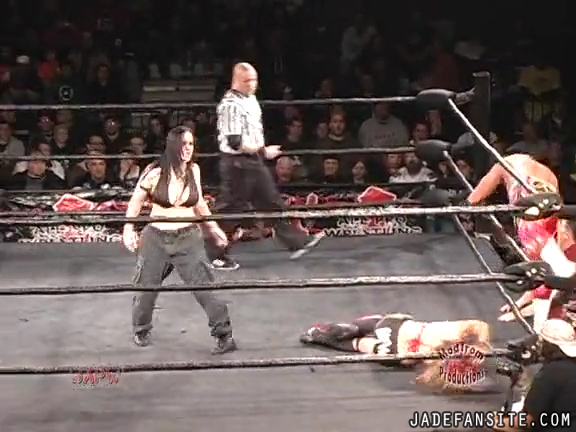 Mia-HardwayvsSocial-Fear_Still553.jpg