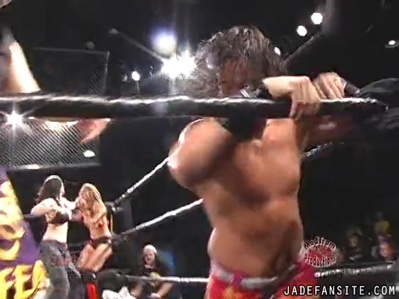 Mia-HardwayvsSocial-Fear_Still557.jpg