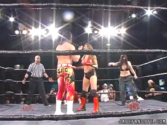 Mia-HardwayvsSocial-Fear_Still567.jpg
