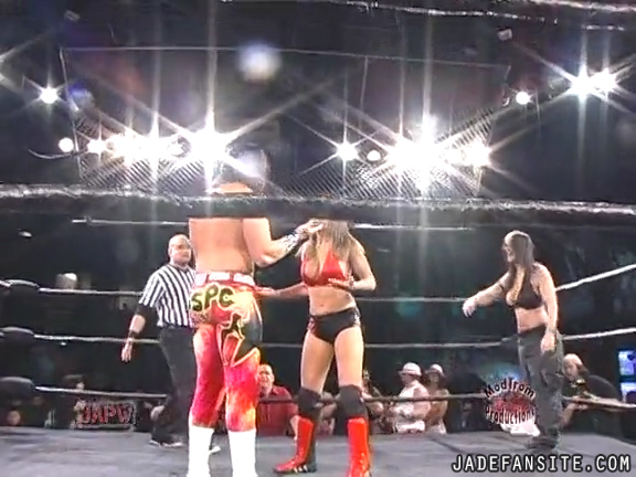Mia-HardwayvsSocial-Fear_Still569.jpg