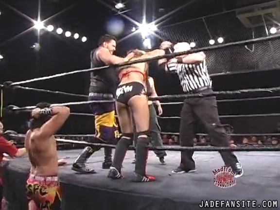 Mia-HardwayvsSocial-Fear_Still609.jpg