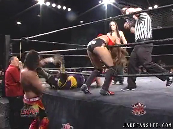Mia-HardwayvsSocial-Fear_Still612.jpg