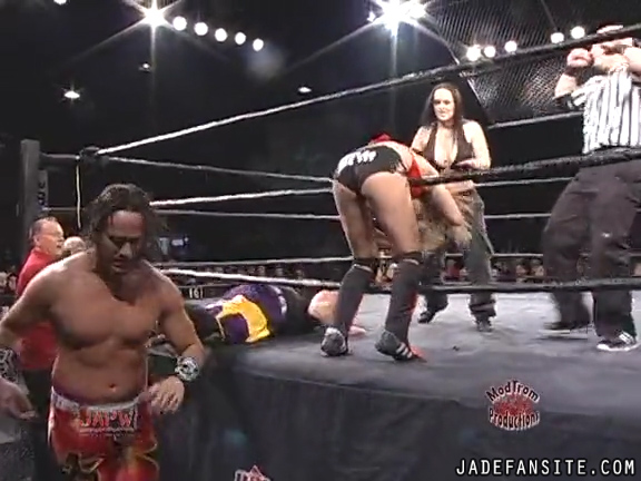 Mia-HardwayvsSocial-Fear_Still613.jpg