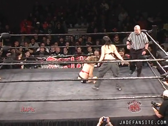 Mia-HardwayvsSocial-Fear_Still641.jpg