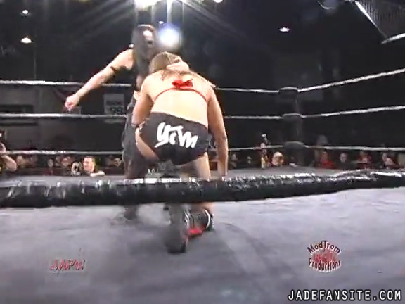 Mia-HardwayvsSocial-Fear_Still644.jpg