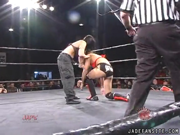 Mia-HardwayvsSocial-Fear_Still662.jpg