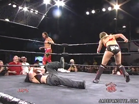 Mia-HardwayvsSocial-Fear_Still691.jpg