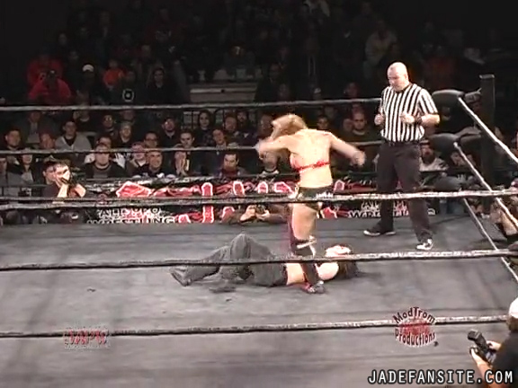 Mia-HardwayvsSocial-Fear_Still696.jpg