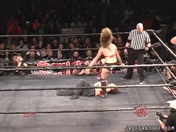 Mia-HardwayvsSocial-Fear_Still698.jpg