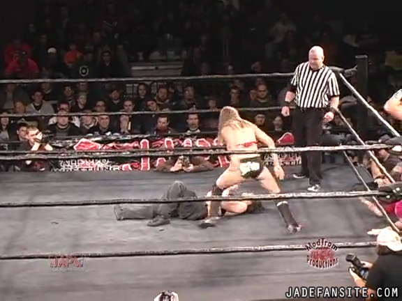 Mia-HardwayvsSocial-Fear_Still699.jpg