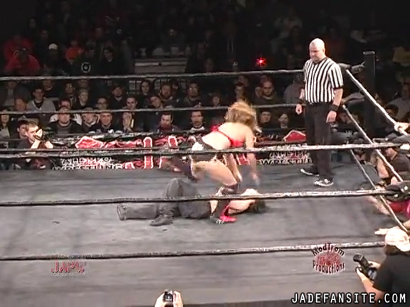 Mia-HardwayvsSocial-Fear_Still700.jpg