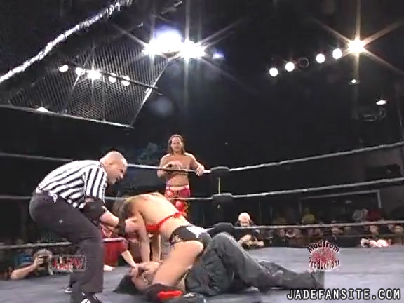 Mia-HardwayvsSocial-Fear_Still703.jpg