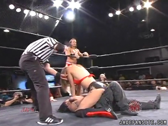 Mia-HardwayvsSocial-Fear_Still707.jpg