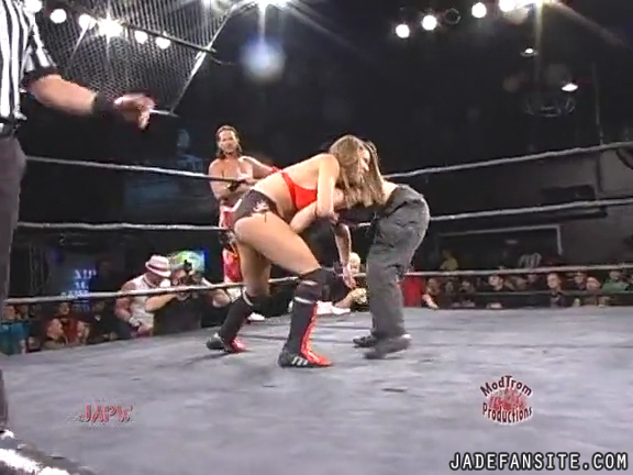 Mia-HardwayvsSocial-Fear_Still747.jpg