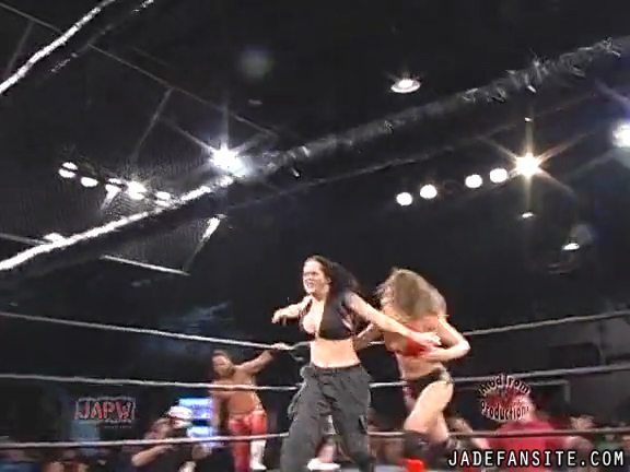 Mia-HardwayvsSocial-Fear_Still758.jpg
