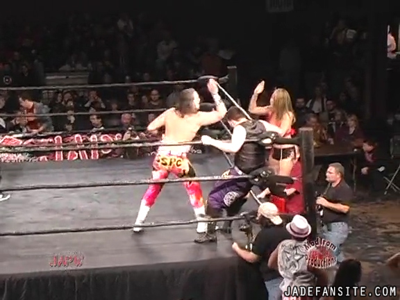 Mia-HardwayvsSocial-Fear_Still840.jpg