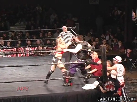 Mia-HardwayvsSocial-Fear_Still862.jpg
