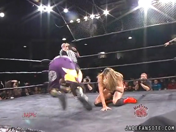 Mia-HardwayvsSocial-Fear_Still904.jpg