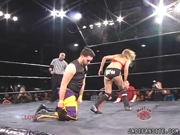 Mia-HardwayvsSocial-Fear_Still924.jpg